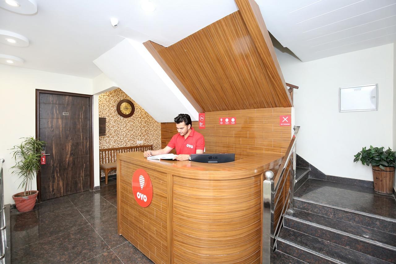 Oyo 13373 Hotel Royal Star Panchkula Zewnętrze zdjęcie